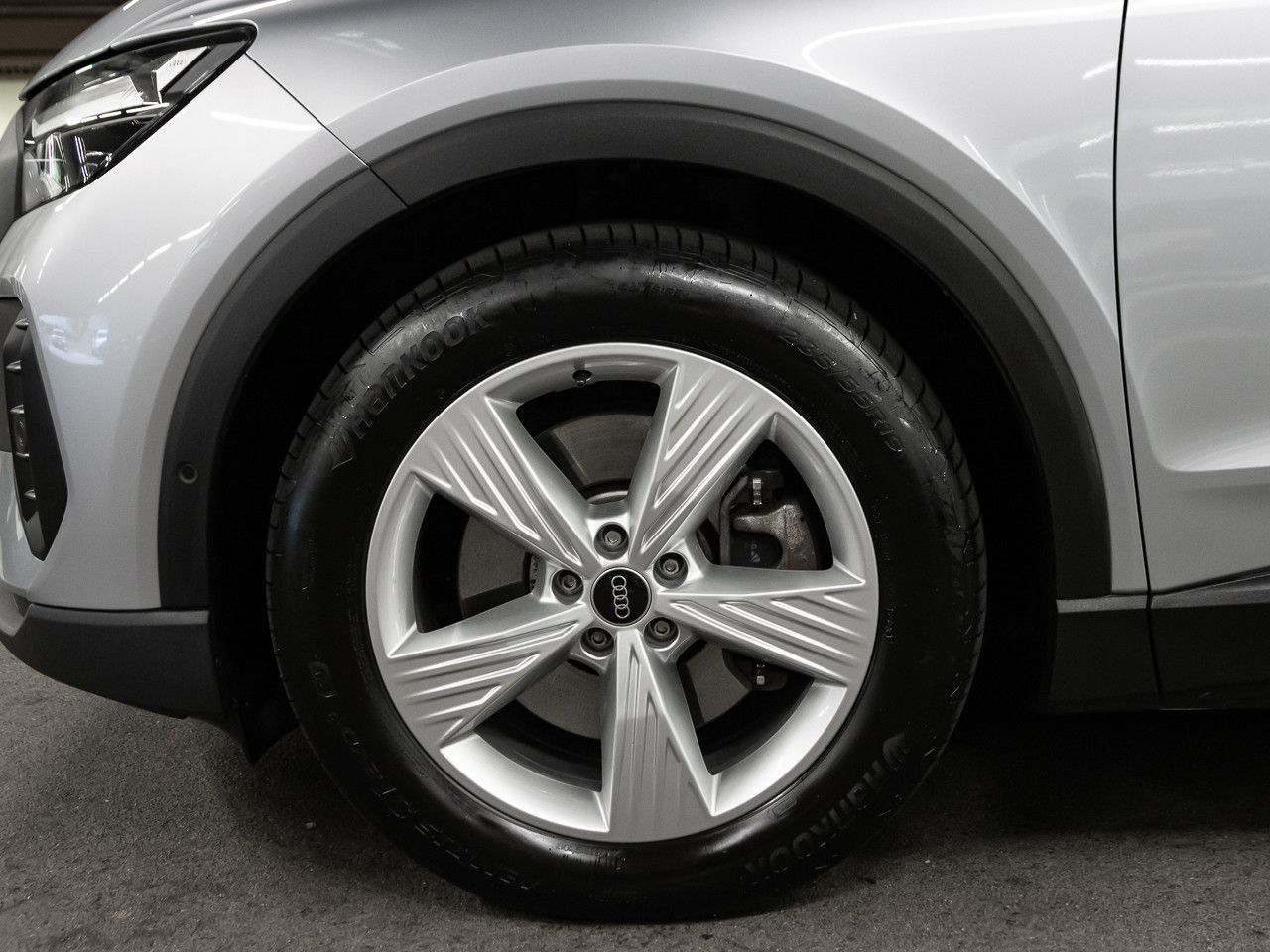 Audi Q4 45 e-tron quattro Standklima Pano AHK 19'' foto 10