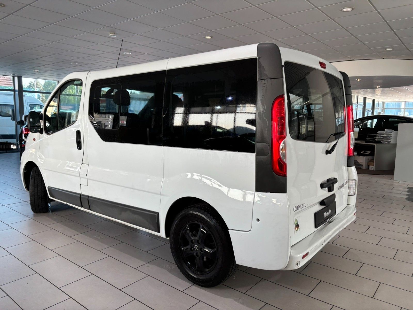 Fahrzeugabbildung Opel Vivaro 2.0D Kombi L1H1 9-SITZE/KLIMA/ALU/SolarPr