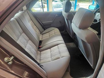 صورة مصغرة 18 لـ 1993 Mercedes-BENZ C 220