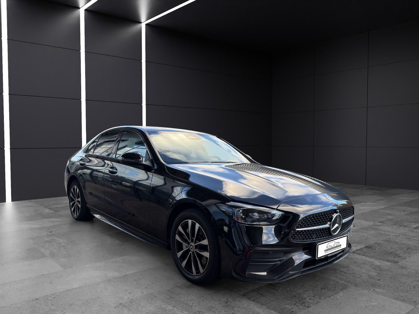 Fahrzeugabbildung Mercedes-Benz C 300 e*AMG-Line*Night-Paket*Pano*Ambiente*360°