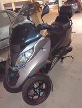 Piaggio MP3 500 HPE Sport Advanced steht in Hamburg - PIAGGIO MP3 500 HPE SPORT