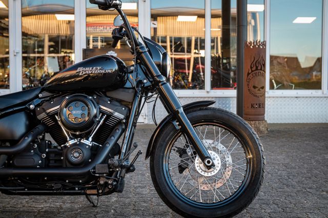 Fahrzeugabbildung Harley-Davidson STREET BOB FXBB SOFTAIL - JEKILL & HYDE -