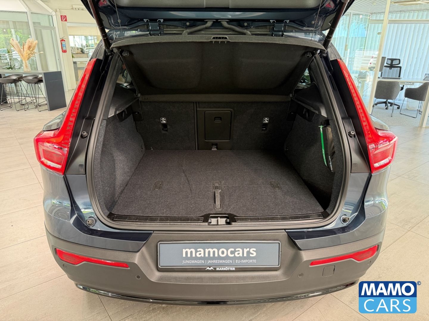 Volvo XC40 B4 Plus Black Edition ACC/BLIS/360°/H&K/STH foto 10