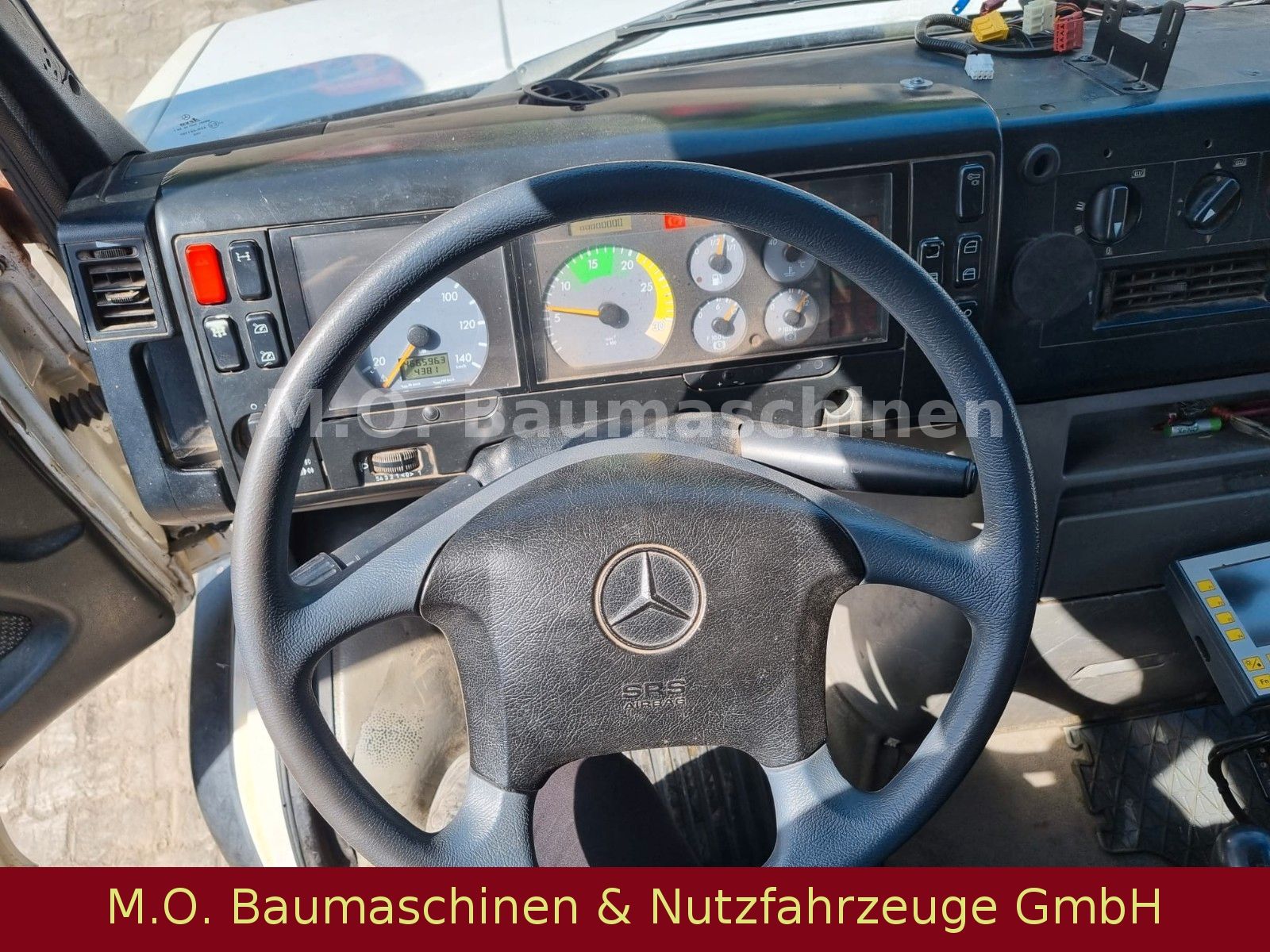 Fahrzeugabbildung Mercedes-Benz Vario 818 D / Euro 5  / Zöller Micro XL /