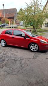 Fiat Grande Punto - rote Fiat Grande Punto