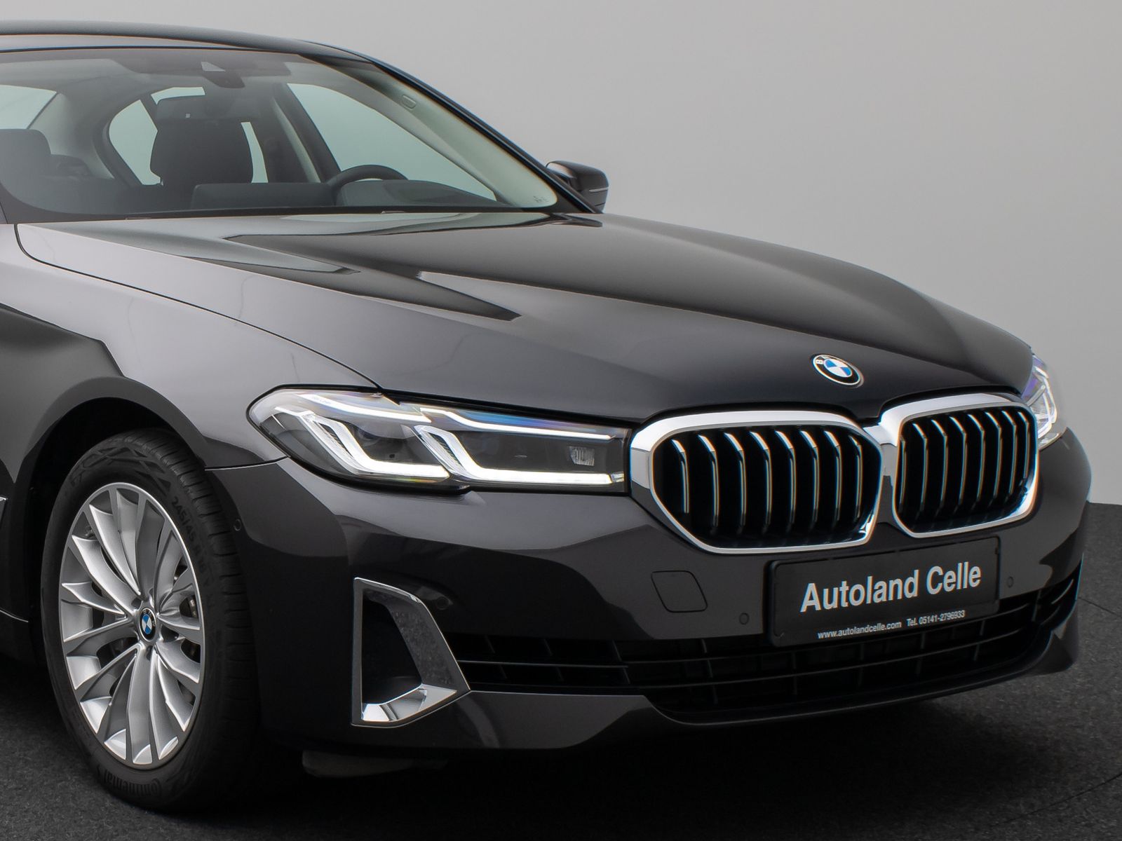 Fahrzeugabbildung BMW 540i xD LuxuryLine Kamera Laser HUD H/K Komfort