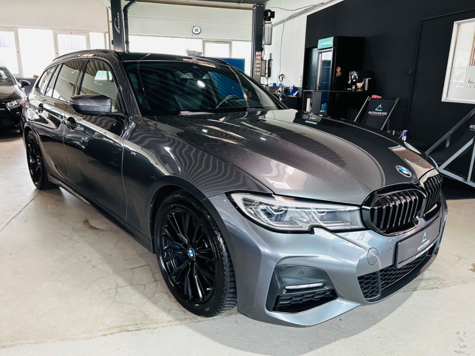 BMW 320 d M Sport *Laser*Head-Up*Alcantara*El.Ahk* foto 8