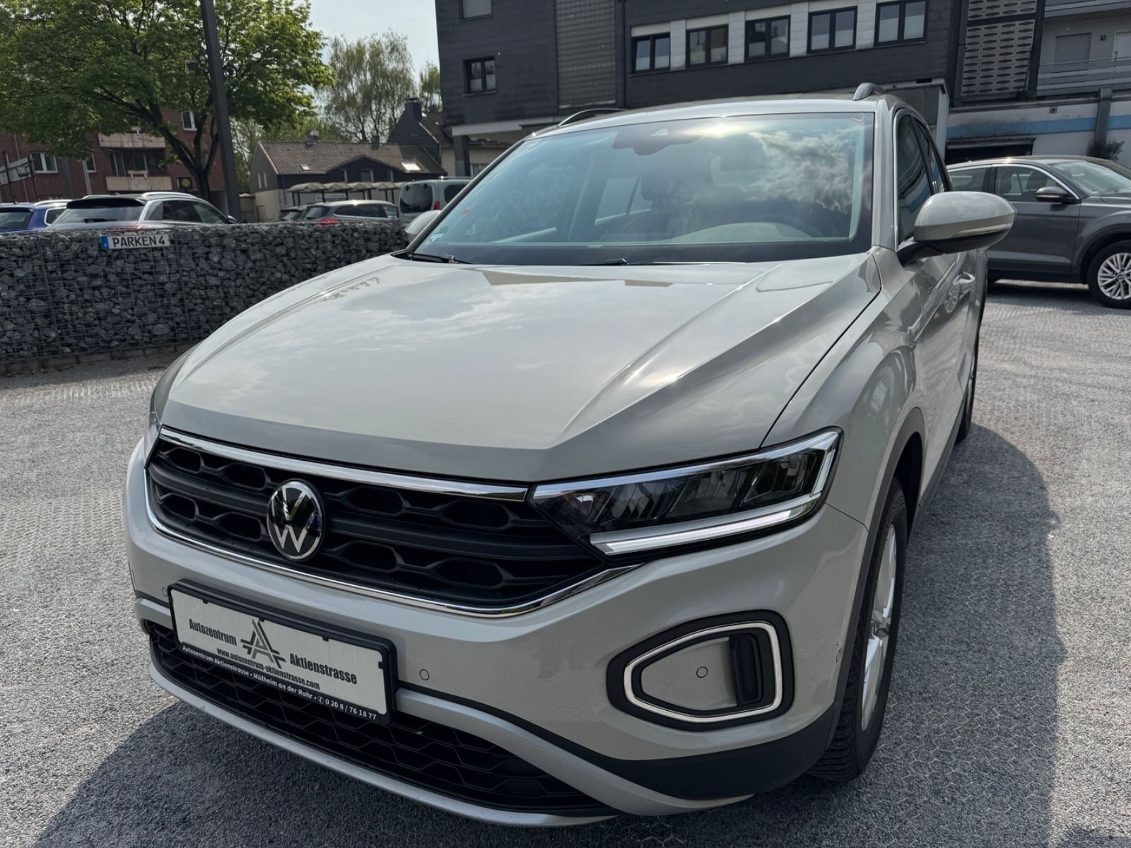 Volkswagen T-Roc Life App-Connect PDC LM Sitzh. LED 1.Hand foto 3