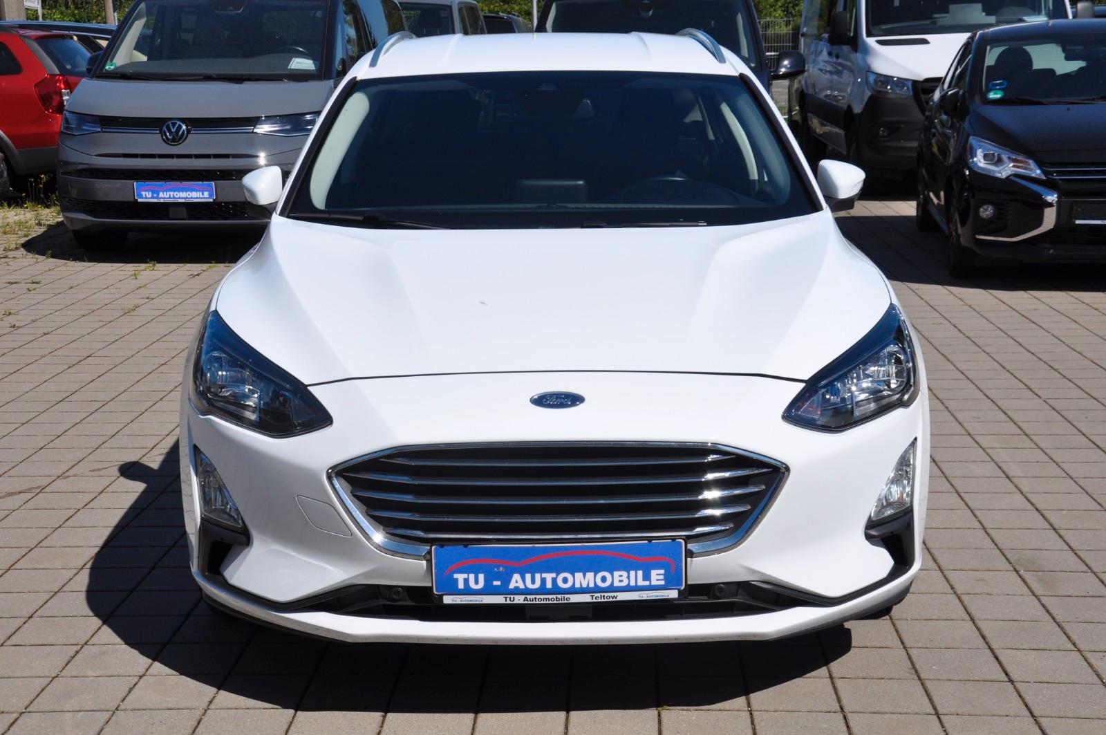 Ford Focus Turnier Titanium X Aut. NAVI-LED-RKAM