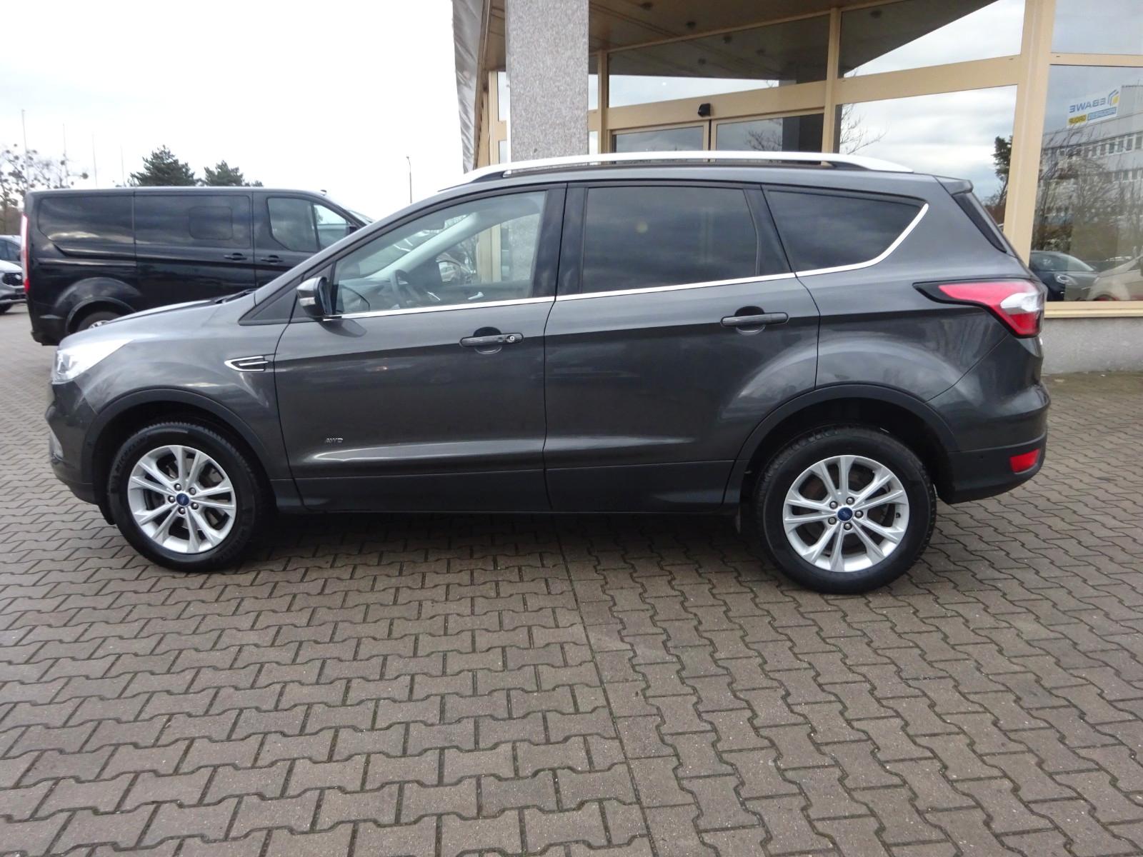 Ford Kuga 182PS Autm. Titanium 4x4 Pano ParkAssist