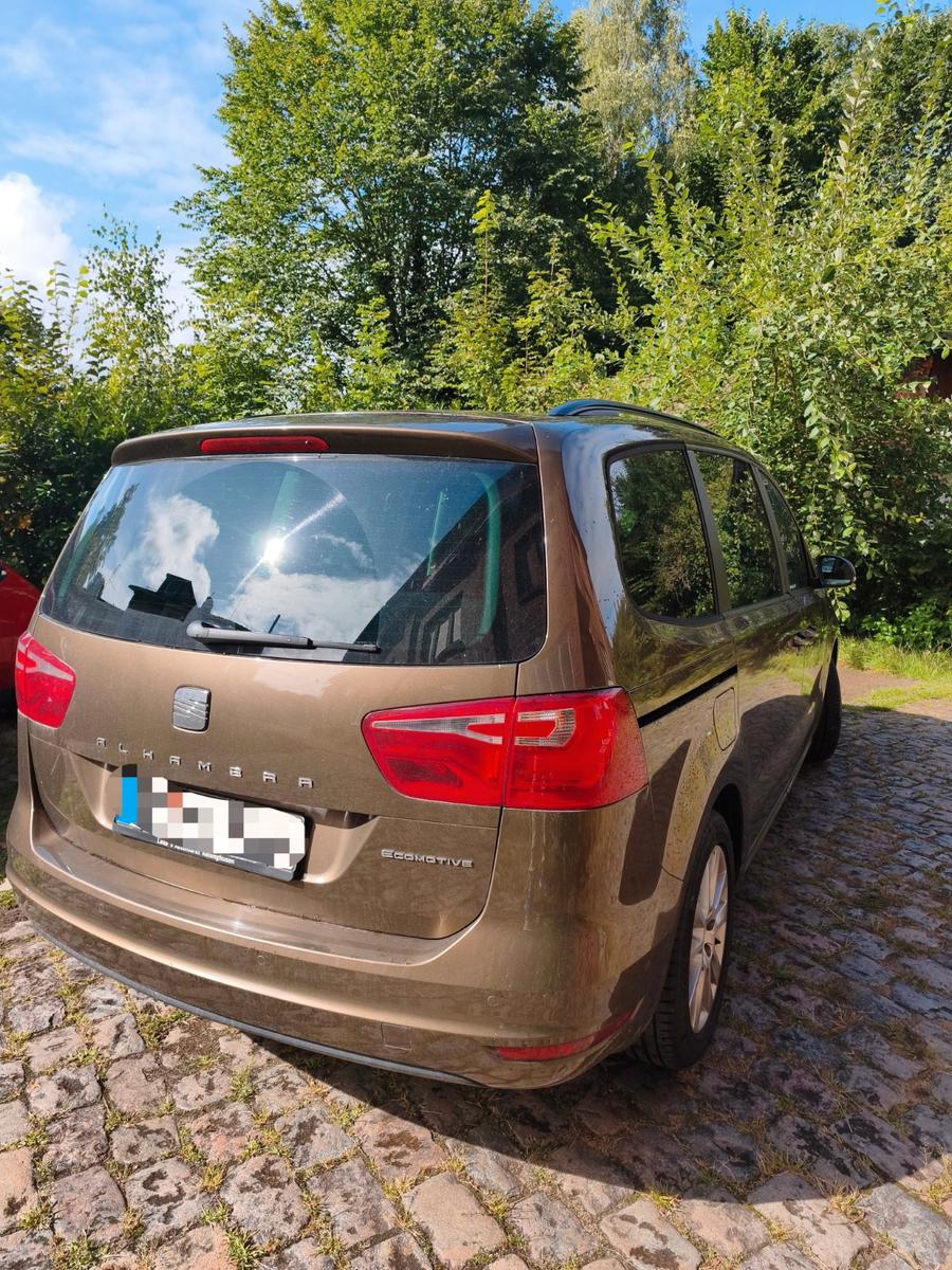 Seat Alhambra 2013 — rear view