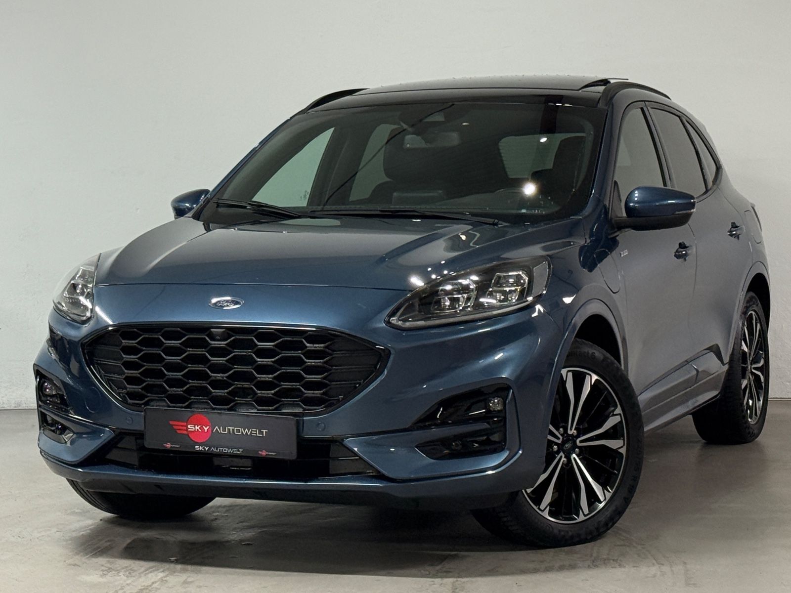 Ford Kuga Plug-In Hybrid ST-Line X/NAVI/LED/PANO/CAM
