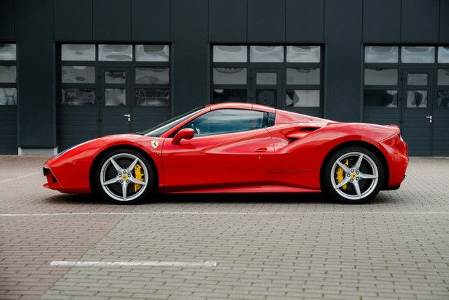 Fahrzeugabbildung Ferrari 488 Spider*Lift*PDC*RFK*elektr. Sitze*Mwst