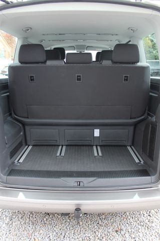 Volkswagen T6.1 Multivan 150PS DSG Navi AHK PDC 7-Sitzer
