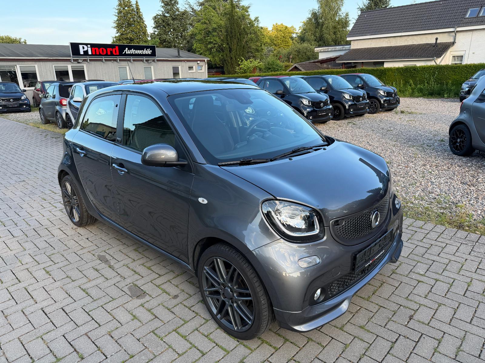 Smart ForFour Brabus Style 90PS-LED-NAVI-PANO-KAM-DAB