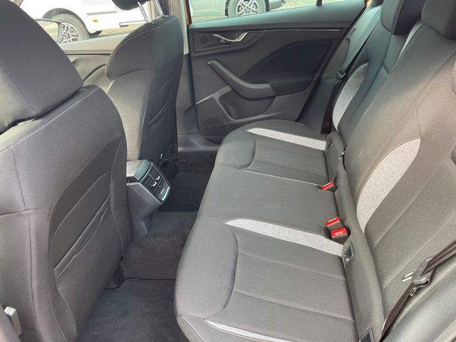 Skoda Kamiq 1.0 TSI Tour *2xPDC*CAM*DAB*MATRIX*SHZ*TEL