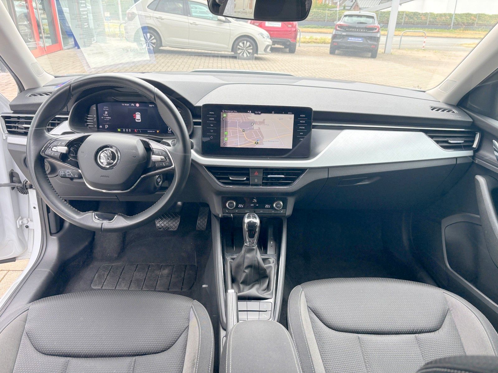 Fahrzeugabbildung SKODA Kamiq Tour 1.0 TSI +DSG +AHK +Kamera +Navi