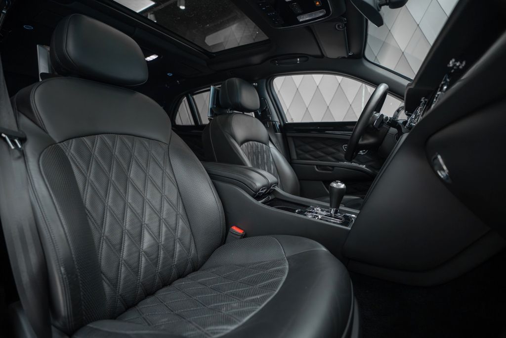 Mulsanne 6.8 Speed BLACK/BLACK - Bild 12