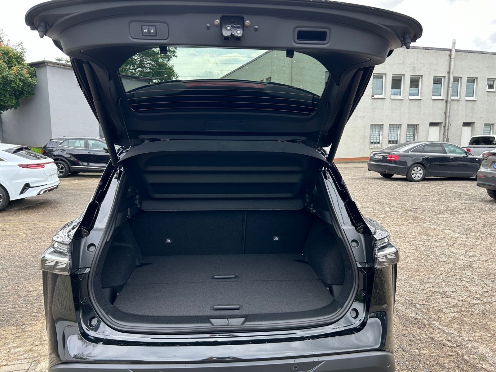 Fahrzeugabbildung Nissan QASHQAI MY24 1.5 VC-T e-POWER 190 PS 4x2 N-Conne