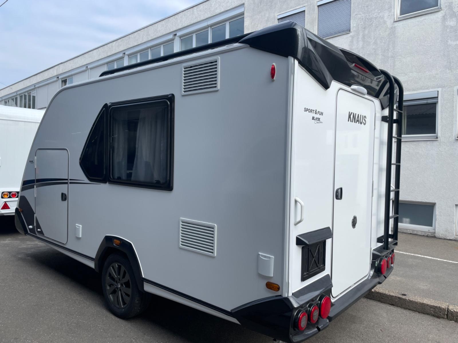 Knaus Sport & Fun Black Selection