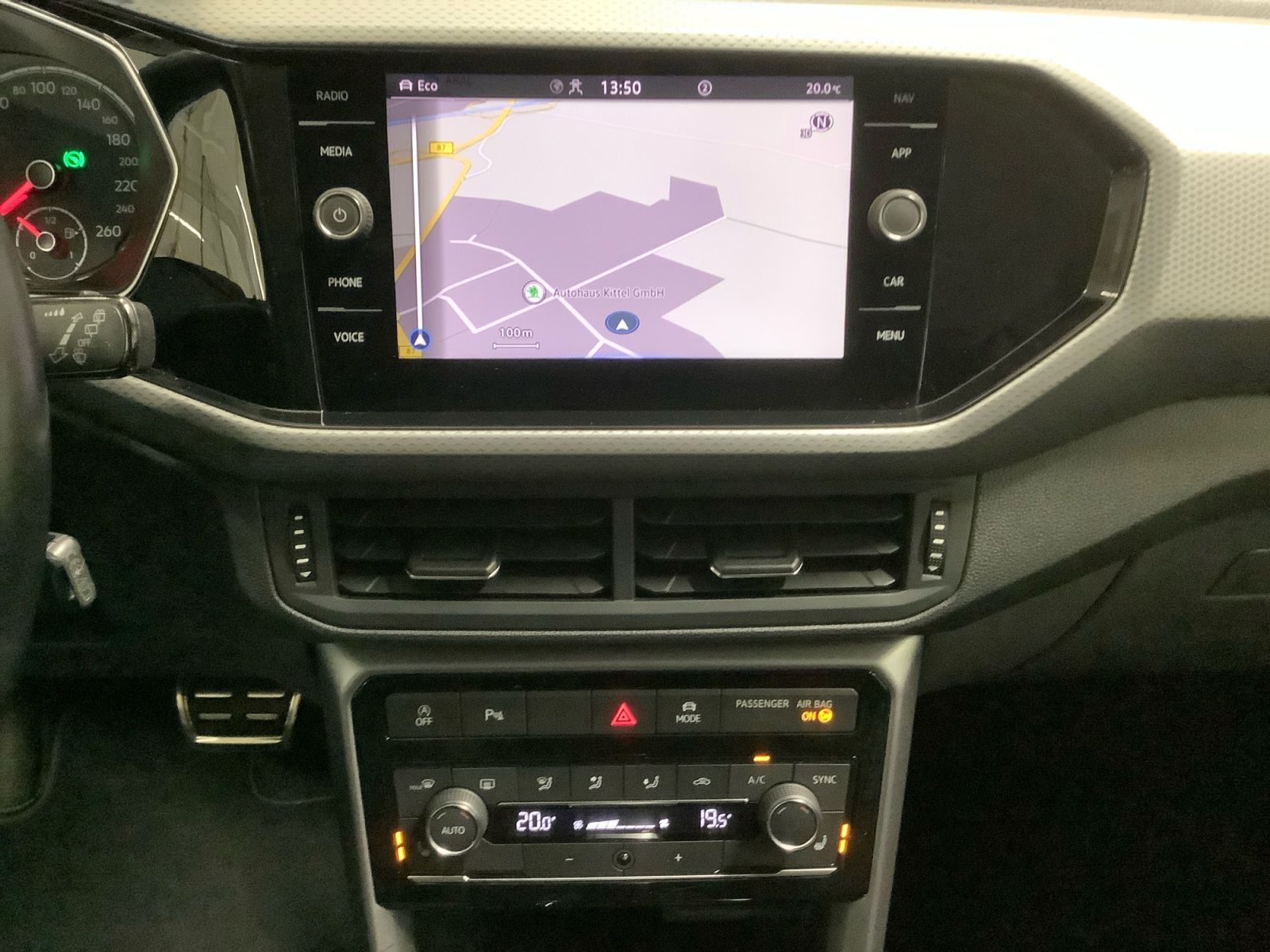 T-Cross Active 1,0 TSI 81 kW DSG AZV, Kamera, SH