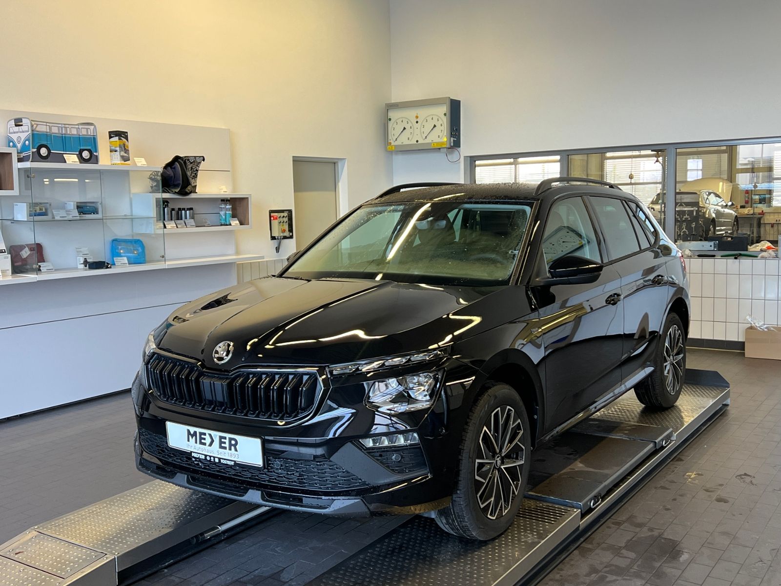 Fahrzeugabbildung SKODA Kamiq Tour 1.0 TSI DSG *AHK, Matrix-LED, Kamera*