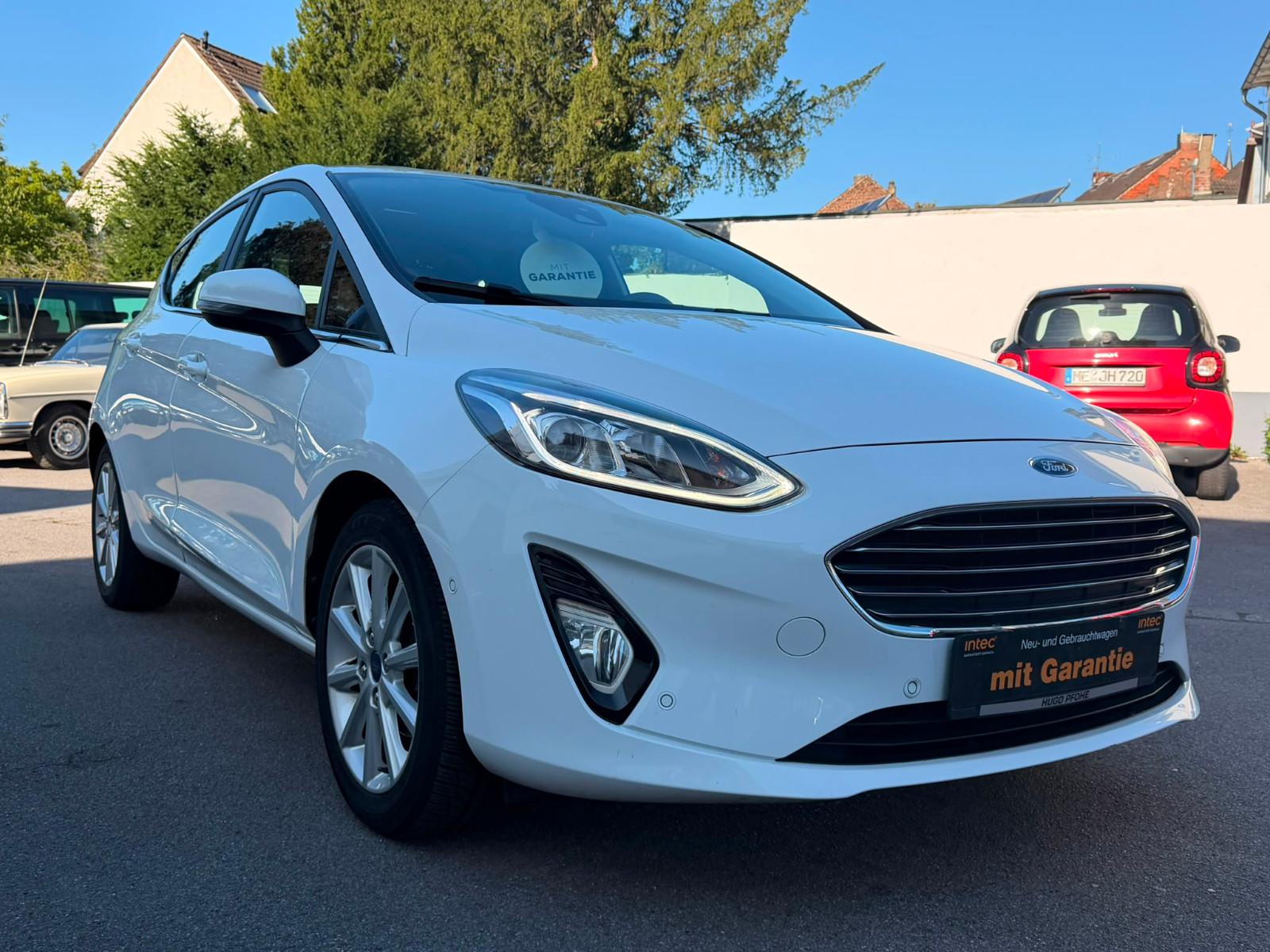 Ford Fiesta Titanium / Automatik / TÜV NEU / 2.Hand