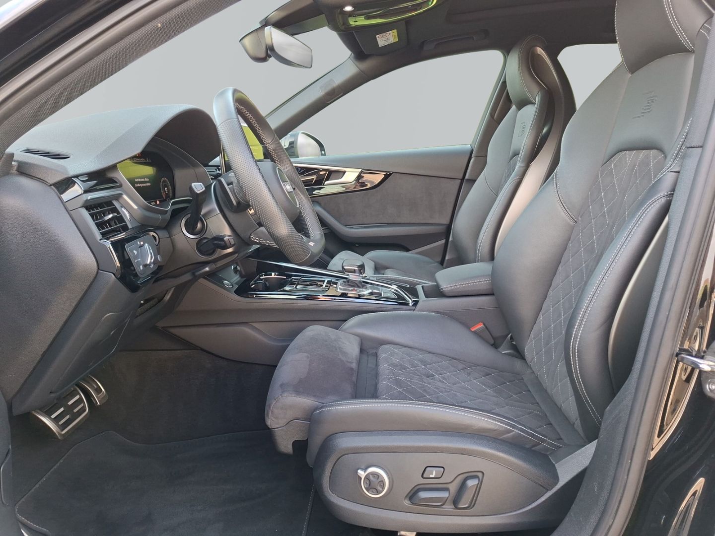 A4 Avant quattro S line *S-Sitze*PANO*B&O*AHK*