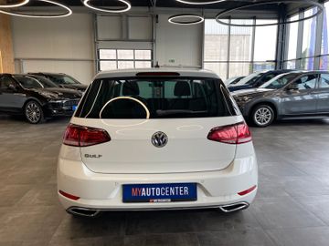 Volkswagen Golf VII Lim. Highline 1.5 TSI *1.HAND*LED*AHK*