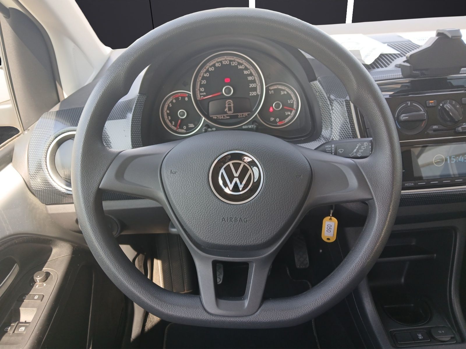 Fahrzeugabbildung Volkswagen up! Klima DAB GRA PDC SH