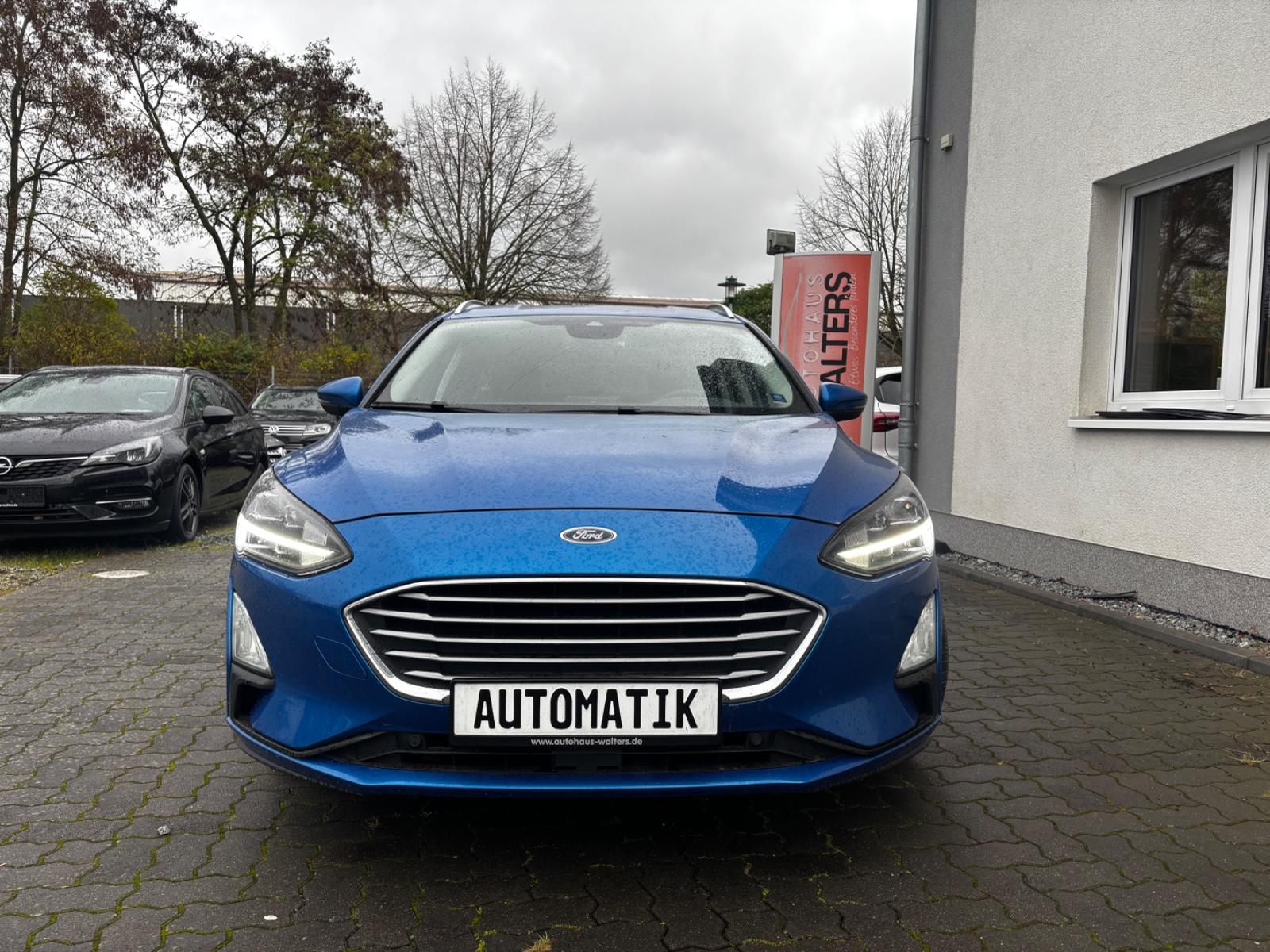 Ford Focus Turnier = Automatik - Kamera - Spurhalte =