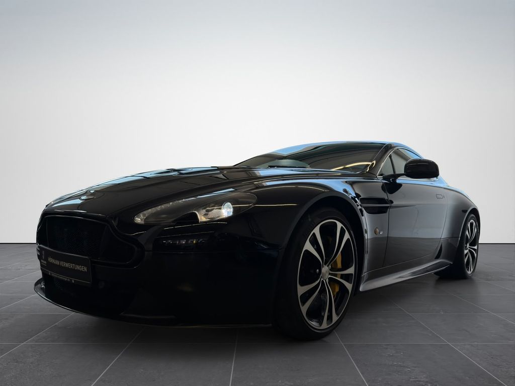 Aston Martin V12 Vantage