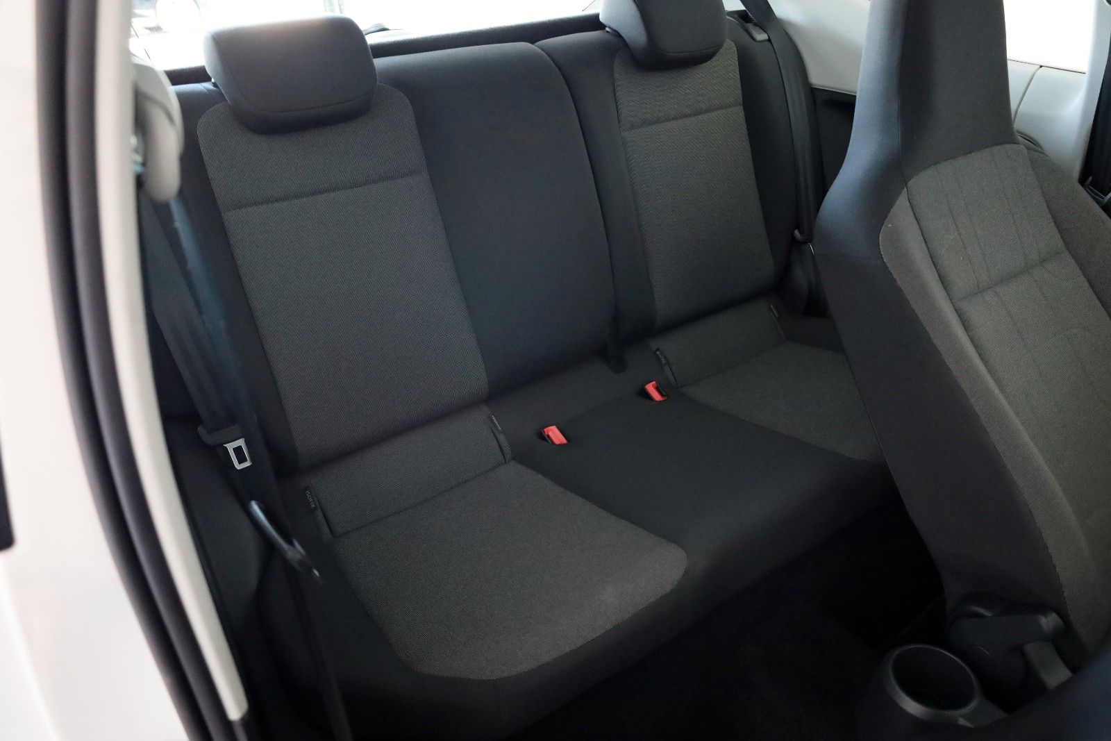 Fahrzeugabbildung Volkswagen up! move up! SH,PDC,Allwetterreifen