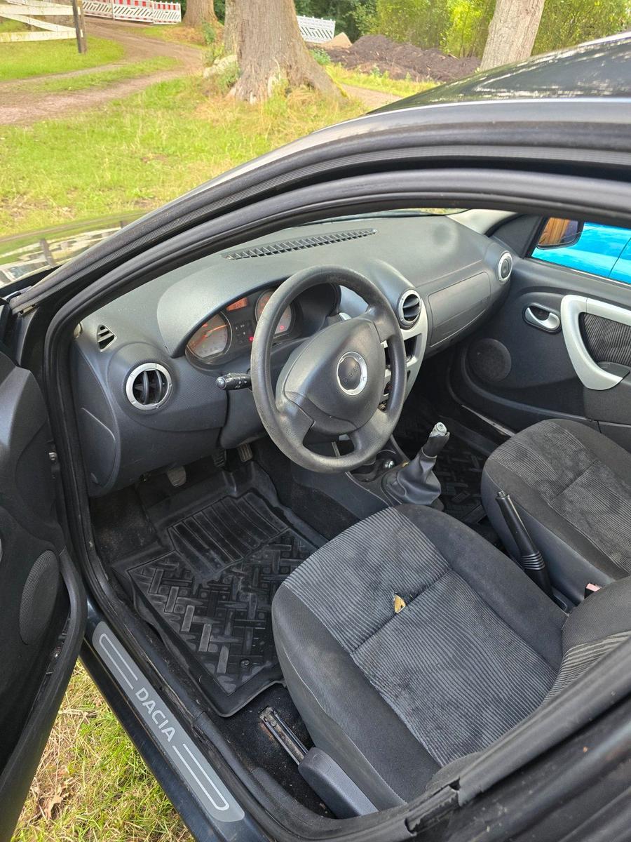 Dacia Logan 2009 — photo 6