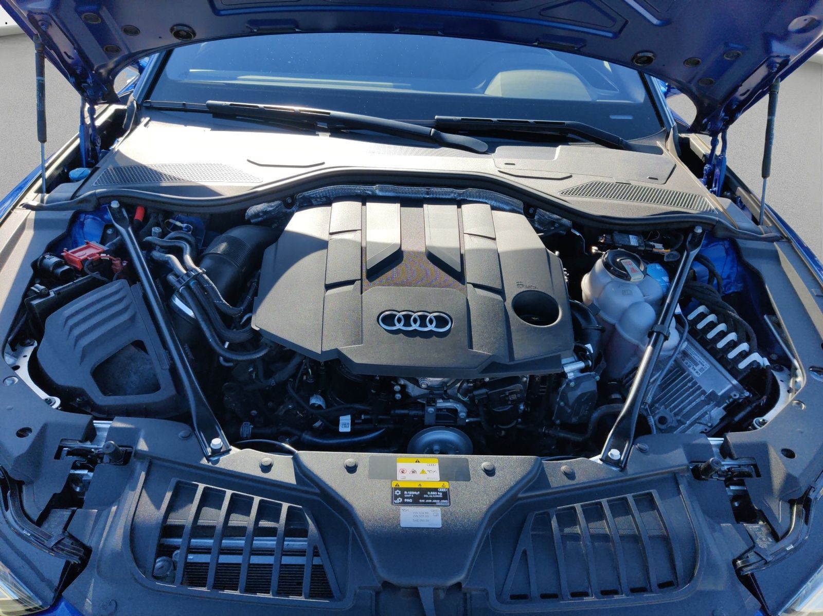 Audi A8 - Bild 18