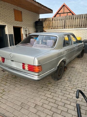 Mercedes-Benz Mercedes SE380 w126