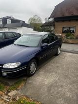 Opel Omega 2.0, 8-fach bereift TÜV 9/26 - gebrauchte Opel Omega aus dem Jahr 1999