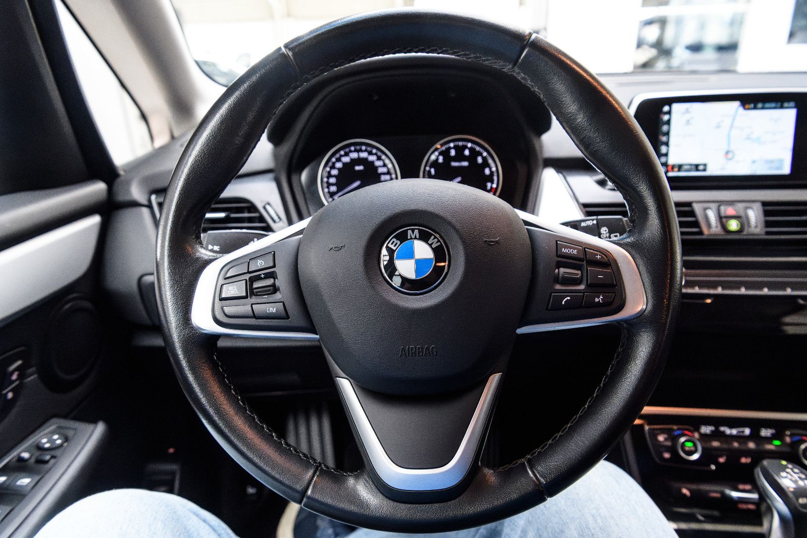 Fahrzeugabbildung BMW 2er Active Tourer 225 xe Advantage Kamera 165kw