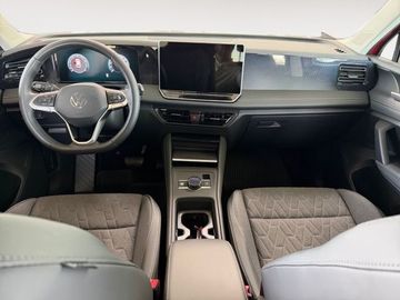Volkswagen Tiguan - 10