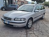 Volvo V70/XC70 V70 2.4 D5 20V cat Momentum FAMIG - Volvo V70: Xc