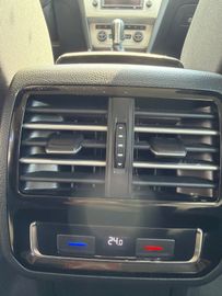 Volkswagen Passat Variant - 12