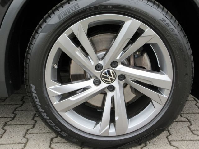 Tiguan Allspace 2.0 TDI 200PS 4M DSG R-Line PANO