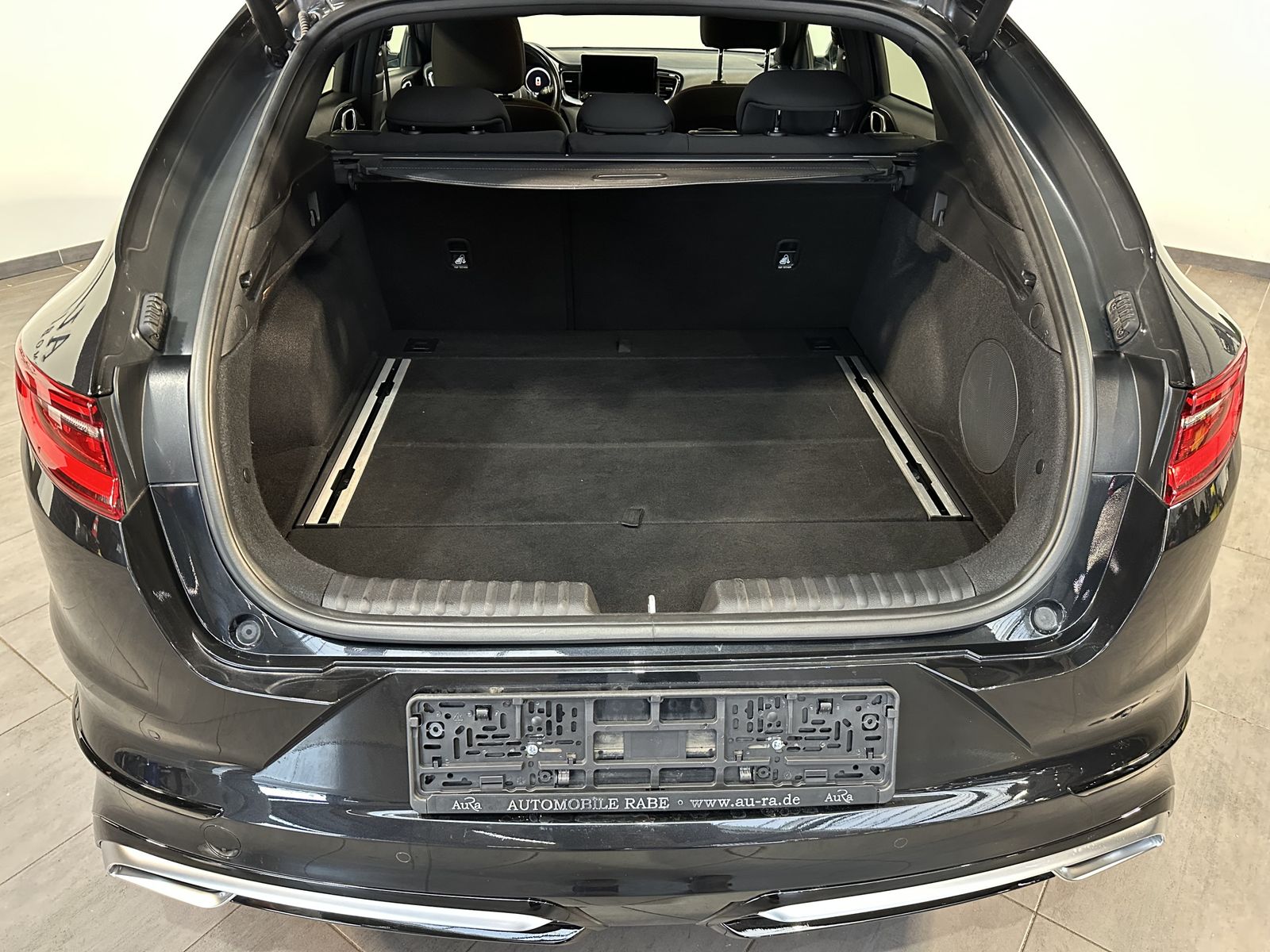 Fahrzeugabbildung Kia ProCeed 1.5 T-GDI GT-LINE NAV+LED+KAM+V-COCK+ACC