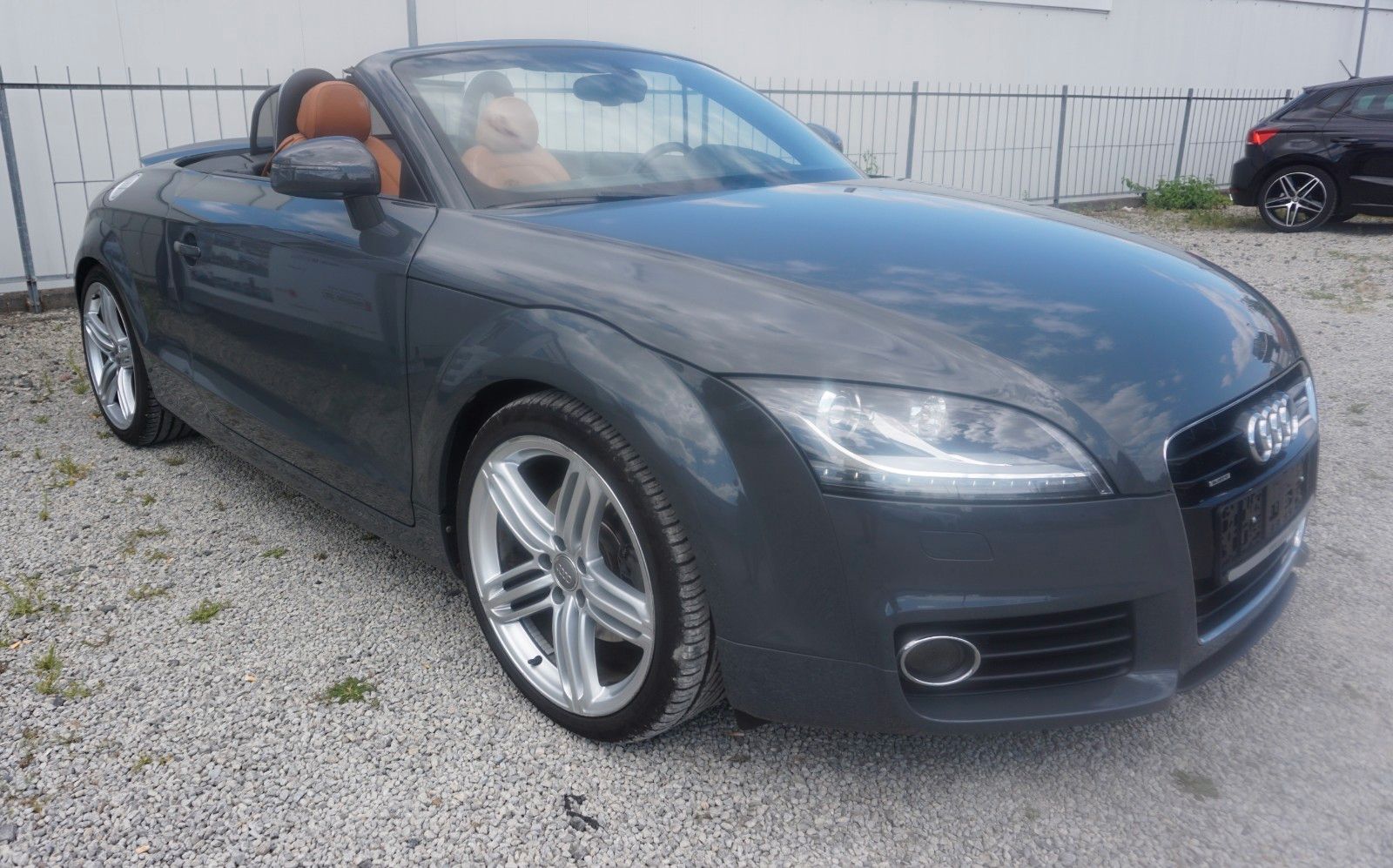 Fahrzeugabbildung Audi TT Roadster 2.0 TFSI quattro,Leder,Navi,Xenon,SH