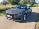 Audi TT Roadster 2.0 TFSI S-tronic quattro S-Line - : Grau, Alcantara, Cabrio