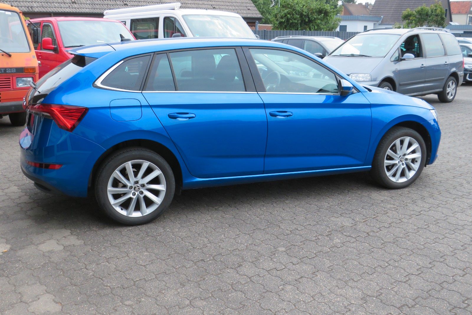 Fahrzeugabbildung SKODA Scala Ambition KAMERA APP NAVI ACC SITZH uvm. 1H