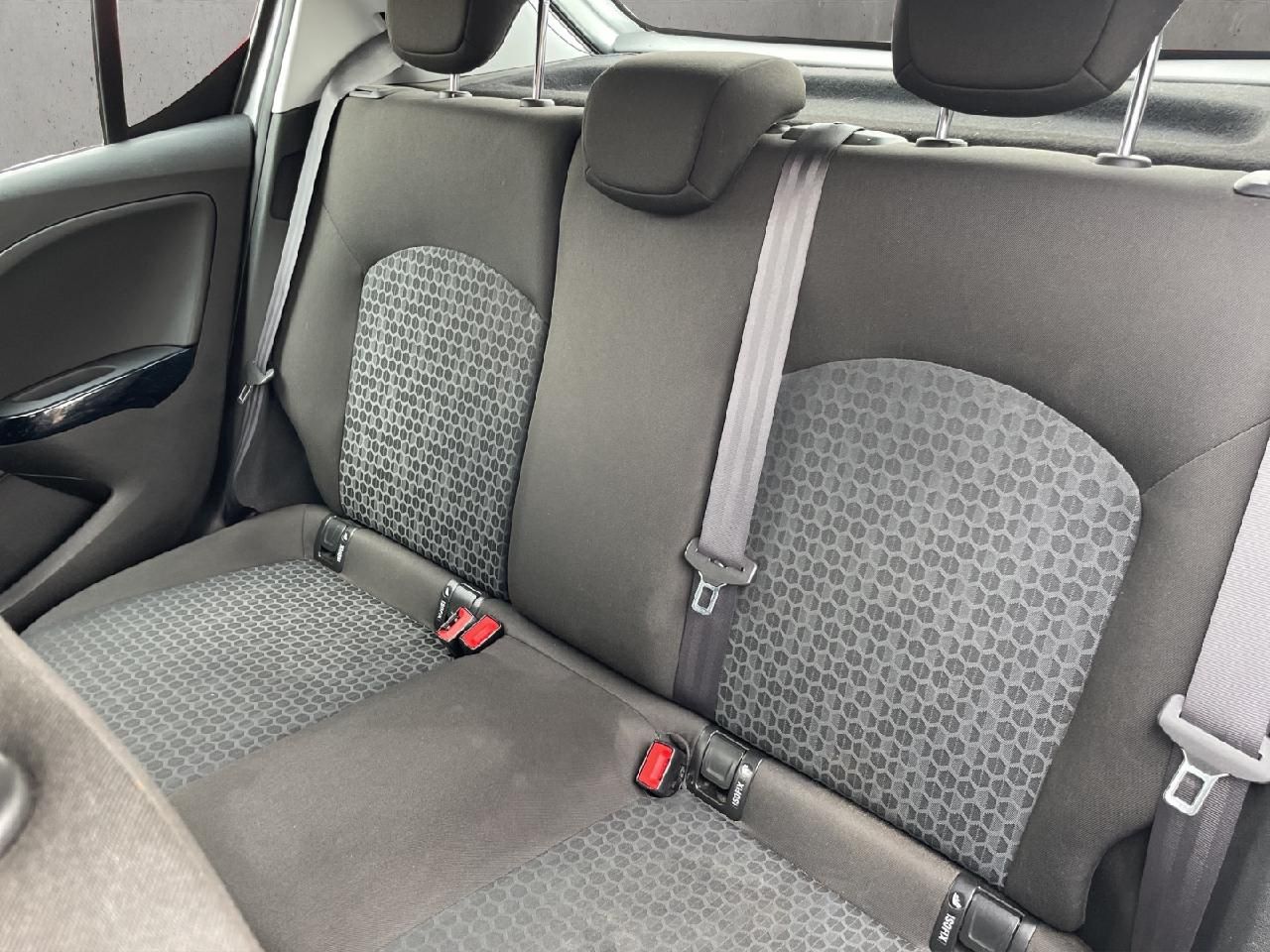 Fahrzeugabbildung Opel Corsa E Edition