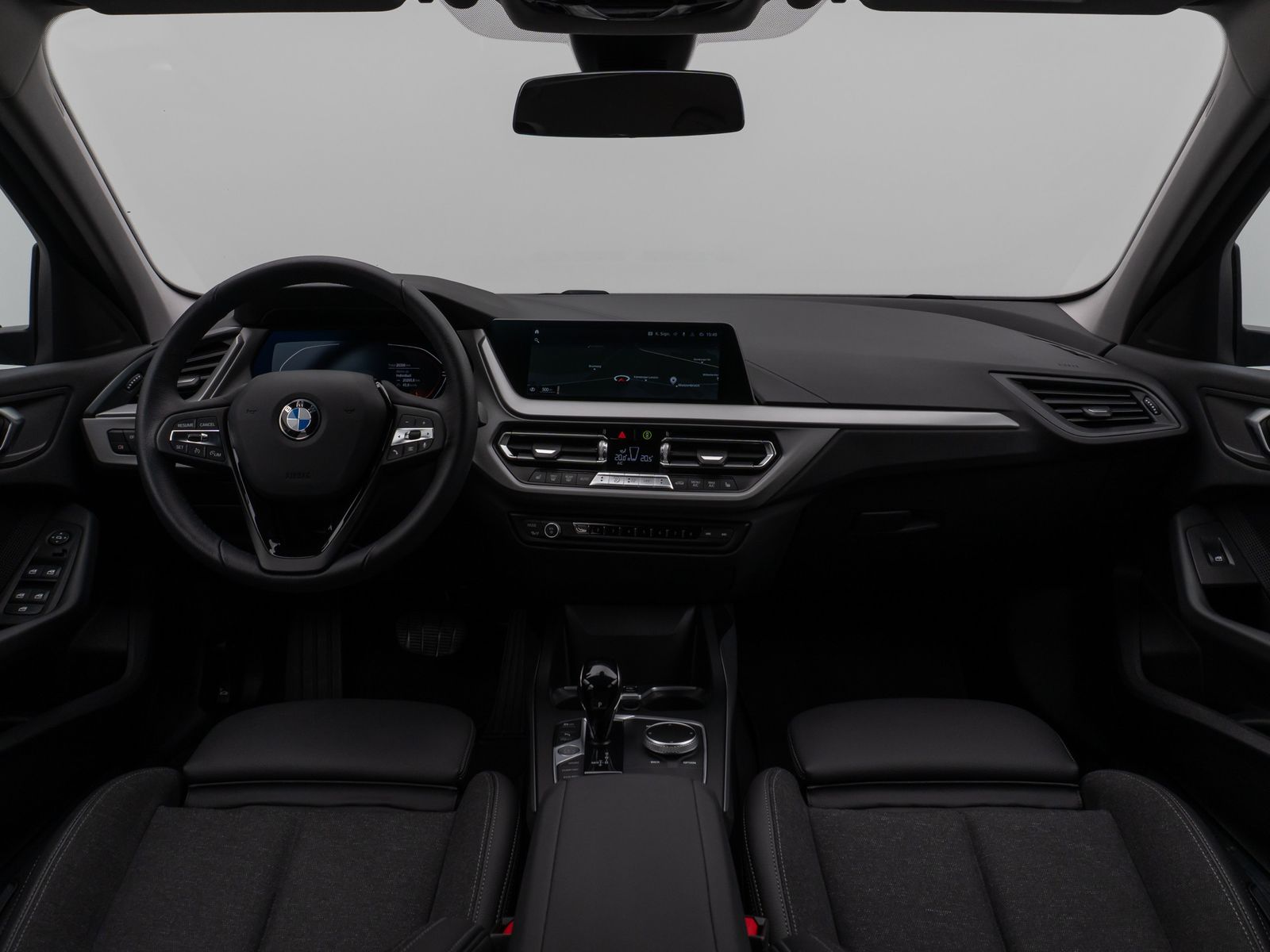 Fahrzeugabbildung BMW 118i DAB WLAN PDC Geschwindigkeitsreg Sport LED