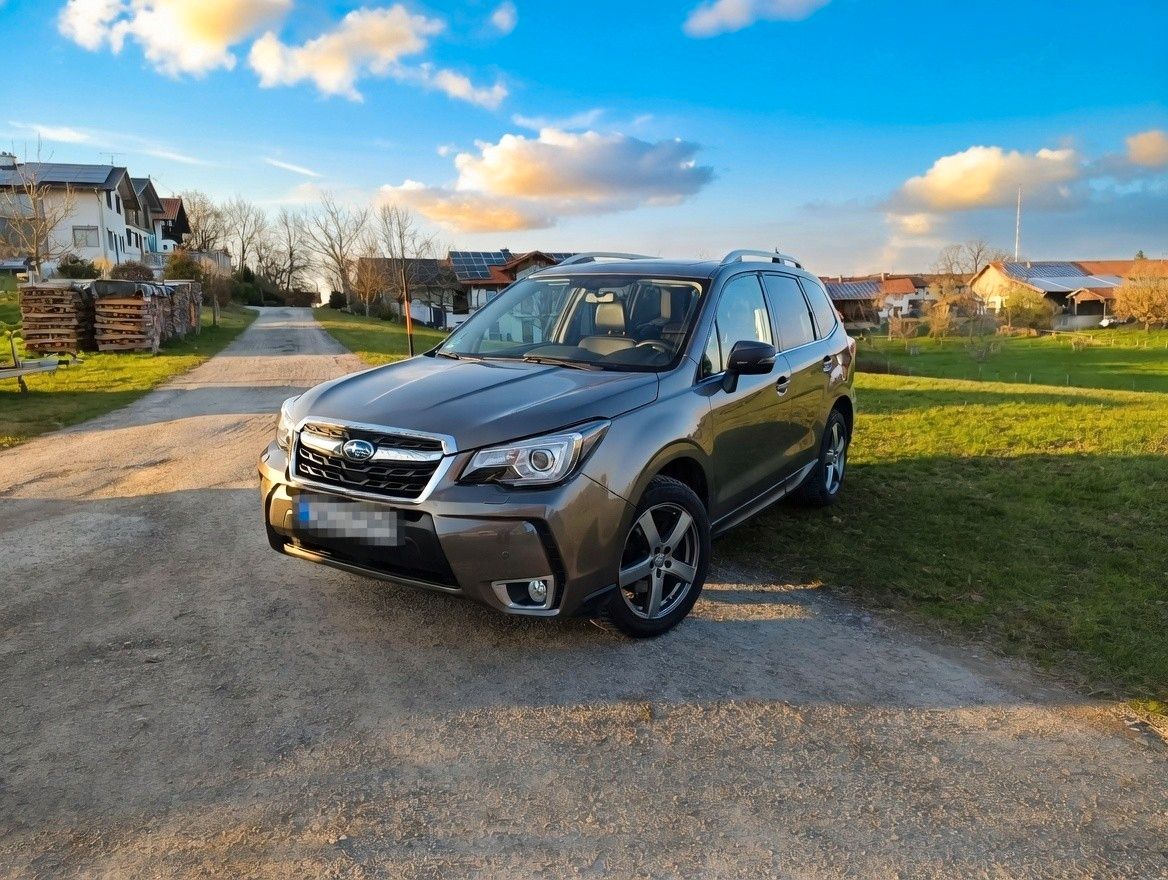 SUBARU Forester