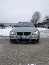 BMW Bmw E91 330i - BMW 330 Kombi 330i e91 mit Benzin-Antrieb